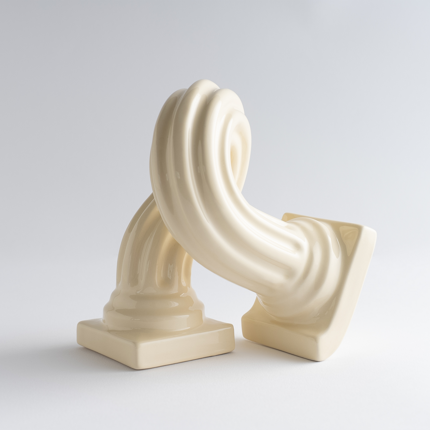WALKING COLUMN BUTTER
